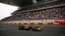 Verstappen suverénně vyhrál v Číně, na druhé místo se prodral Norris z McLarenu