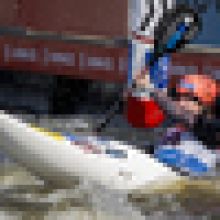 Slalomářka Samková získala na SP v Praze bronz v časovce kayakcrossu