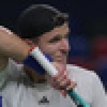 Menšík už není na trávě jako slon na bruslích, ve Wimbledonu si pronajal dům