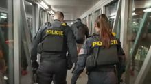 Policie ČR na Kanárech dopadla internetovou podvodnici. T-Mobile poskytl lokalizační údaje
