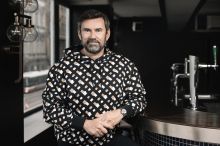 Emanuele Ridi má smůlu v lásce, rozpadlo se mu druhé manželství. Jakou roli v tom hraje jeho syn?