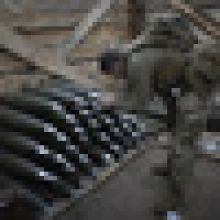 Česká muniční iniciativa potřebuje další financování, uvedl zdroj z NATO