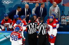 Gól Švýcarů neměl platit, vztekal se Sedlák. Český rozhodčí ho odehnal pryč