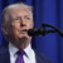 Trump připustil, že uvažuje o omezeném vojenském úderu na Írán