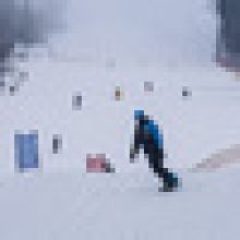 Lyžařská sezona i přes oblevu pokračuje, areály plánují provoz do půlky března