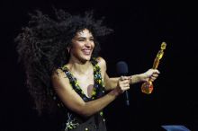 Hudební Brit Awards ovládla Olivia Deanová. Skupinou roku se stala Wolf Alice