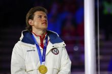 Stroj na zlato a jeho oběti. Snoubenka v přísné karanténě, rodinu Nora nikdo nechápe