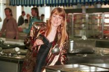 Na zvířátkách a kytičkách vydělala miliony, dnes žije jako bezdomovkyně: Lenka Kořínková slaví sedmdesátiny