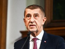 Výdaje ČR na obranu jsou nyní maximum možného, reaguje Babiš na amerického velvyslance