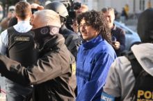 Policie obvinila z terorismu podezřelé ze zapálení areálu v Pardubicích