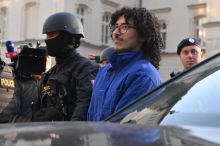 Komentář: Mučedníci v nebi. Má Česko prvního (nebinárního) muslimského teroristu?