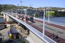 V Praze se otevřel Dvorecký most, nabídne nová spojení MHD