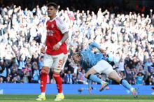 Bitva o anglický trůn slibuje parádní drama. Citizens porazili Arsenal a zle dotírají