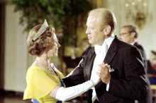 Mezi superspojenci to drhne. Král přiletěl do USA, taková návštěva tam nebyla 20 let