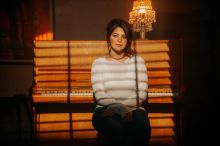 Vzpomínáte na tuhle divu ze SuperStar? Celeste Buckingham je v novém klipu nebezpečně svůdná