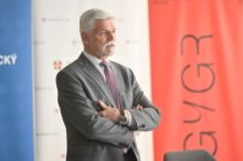 Pavlův poradce kvůli summitu NATO možná doporučí kompetenční žalobu