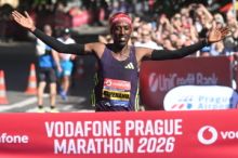 Pražský maraton vyhráli Tsegu a Jelimová, 35 běžců skončilo v nemocnici