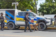 Pro šéfa filipínské policie si přišli agenti. Od pondělka se schovával v Senátu, pak utekl