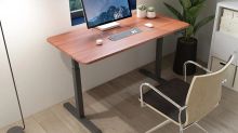 Polohovatelný stůl AlzaErgo Table ET2 teď stojí jen 5 tisíc! Má tichý motor a umí uložit až tři polohy