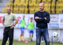 Tenhle rozhodčí nevidí nic, jenom vyhrožuje, katastrofa, kritizoval trenér Šustr