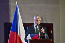 Pavel chce s vládou jednat o financování české muniční iniciativy pro Ukrajinu