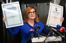 Zájem lidí o státní dluhopisy přesáhl 50 miliard korun