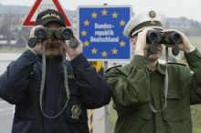 Ve stopách Trumpa? EU otevírá cestu k masovým deportacím migrantů