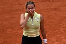 Polská kvalifikantka dál konsternuje Roland Garros. Rusce nedarovala ani set