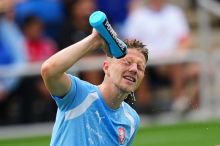 „Schovejte se pod stůl!“ Češi na vlastní kůži pocítili bezpečnostní opatření při MS