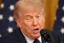 Spojené státy podle Trumpa v noci opět velmi tvrdě zaútočí na Írán