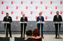 Vláda rozhodla o zákazu dvou opioidů, dalších 17 látek se nesmí legálně prodávat