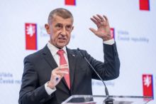 Babišovi kvůli protidrogové politice píše komise bývalých lídrů zemí