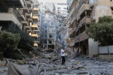 Izrael a Hizballáh se dohodly na příměří od dnešního odpoledne, píše Reuters