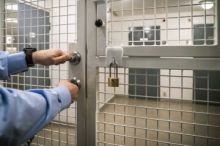 Za vraždu sedmileté dcery uložil soud ženě osmnáctiletý trest vězení