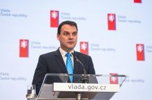 Macinka potvrdil cestu prezidenta na summit, delegaci podle něj povede Babiš