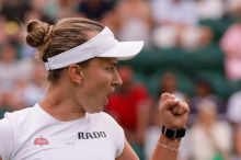 Krejčíková - Andrejevová. Šlágr Wimbledonu je tady, bývalá šampionka jde proti ruské superstar
