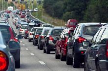 Za pololetí stát prodal dálniční známky za pět miliard korun. Více než loni