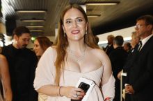 Petra Nesvačilová na zahájení MFF KV pobavila. Z pyžama přímo na červený koberec