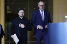 Merz přislíbil před summitem NATO Zelenskému další podporu