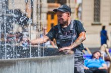 Horké léto? Člověk se ochladí, příroda trpí. Meteorolog: Záleží na každé kapce