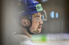 Hokejista Blümel se vrací ze zámoří do extraligy, na čtyři roky se upsal Spartě