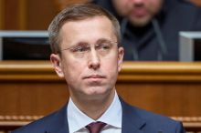 Kavárník a nepolitik. Zelenskyj si vybral premiéra, který pro něj „není hrozbou“