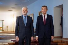 „Už nikdy nebudu v delegaci s prezidentem.“ Babišova vláda reagovala na Pavlovu žalobu