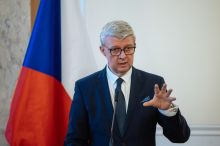 Havlíček podepsal s firmou Rolls-Royce SMR memorandum o přípravě malých reaktorů