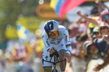 Časovku na Tour vyhrál Evenepoel před Pogačarem. Další favorit odstoupil