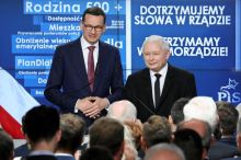 Rozkol v polské opozici. Kaczyńského stranu opustí přes 30 poslanců včetně bývalého premiéra