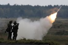 Ruských provokací v „bezmocné“ Evropě přibývá. Jak má NATO reagovat?