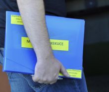 Mapa zadlužení: V pololetí mělo exekuce 589.700 lidí, počet dál mírně klesá