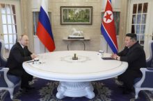 Kim Čong-un podle médií napsal Putinovi, že je hrdý na vztahy s Ruskem