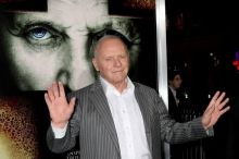Herec Anthony Hopkins vydal album klasické hudby Life is a Dream
